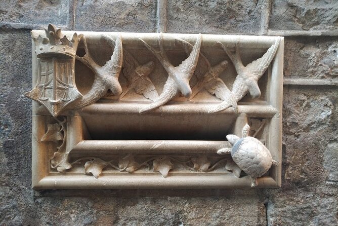 Barcelona Gothic Quarter Walking Tour with Tapas - From Plaça de Catalunya into Barcelona’s oldest streets
