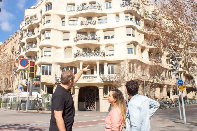 Barcelona: Helicopter Flight, Boat Ride, and Walking Tour - Practical booking advice before you go