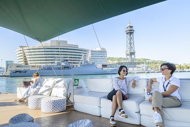 Barcelona Helicopter, Sailboat & Old Town Private Walking Tour - Group size, transfers, and the clock