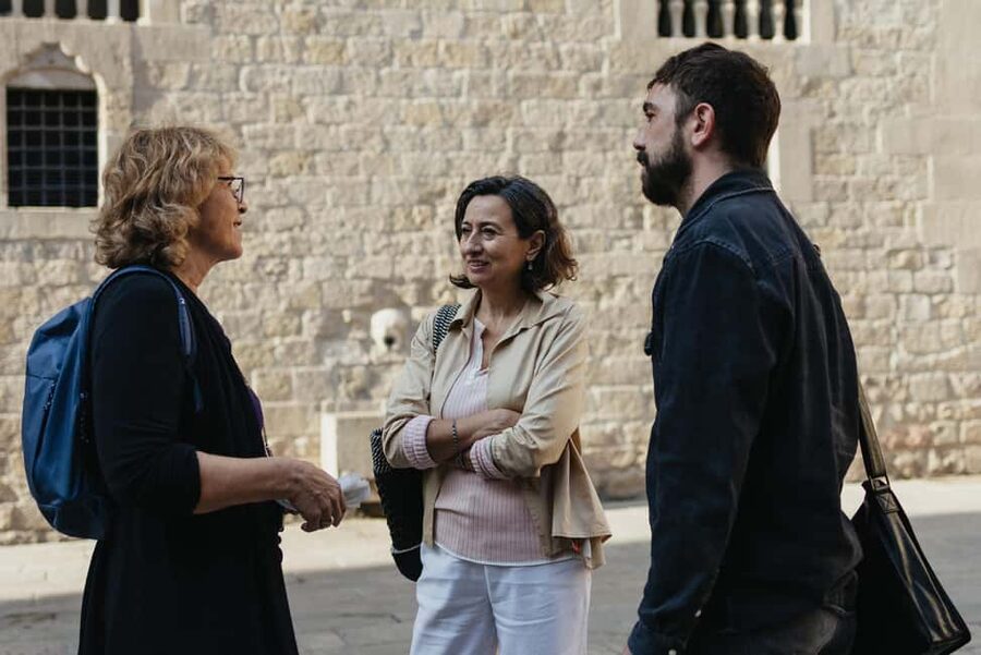 Barcelona: Jewish Quarter 2-Hour Walking Tour - Sinagoga Mayor Barcelona, the tour’s main landmark