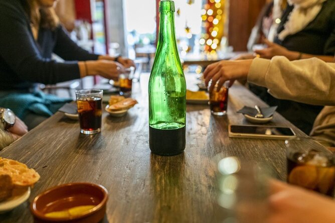 Barcelona: La Boqueria Food, Wine & History Walking Tour - How much walking should you expect?