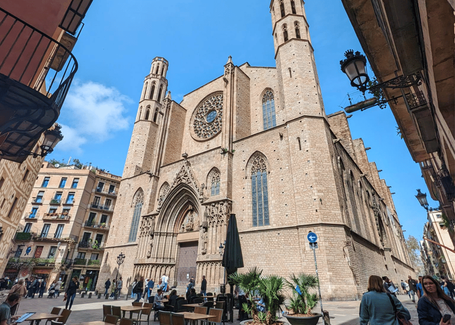Barcelona: Old Town Private Walking Tour of Past and Present - El Born and La Ribera, Barcelona’s former merchant quarter