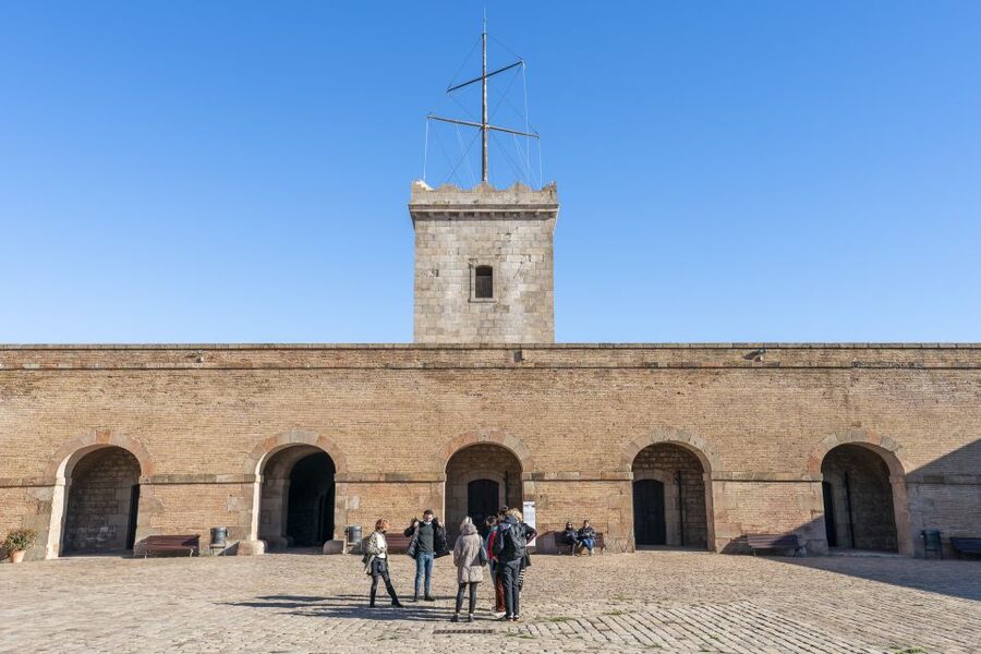 Barcelona: Walking tour with Montjuic Castle & Cable Car - What the $64 price gets you