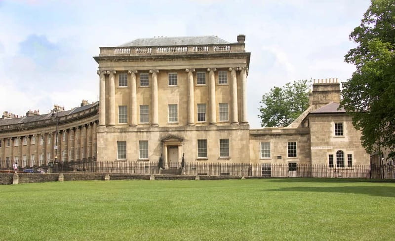 Bath: Private Bridgerton Walking Tour for upto 20 people - The Featherington home and Bath’s Georgian streets