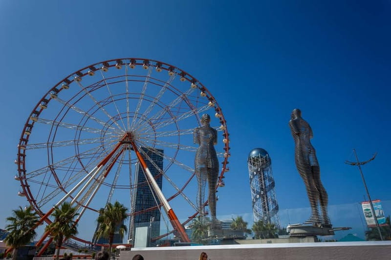 Batumi: Guided Walking Tour - Guide quality matters on a short route