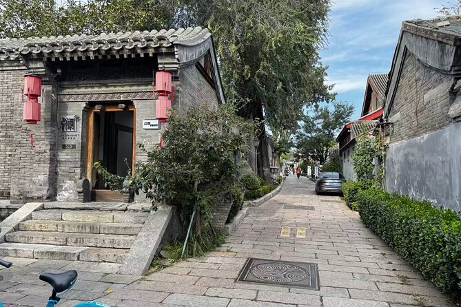 Beijing City Walk: Explore Hutongs Life and Old Beijing - What guides such as Kevin, Yang, Summer Wang, and Eevee add
