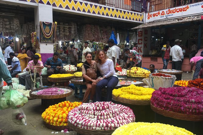 Bengaluru Pete City Market Half-Day Walking Tour - KR Market, where the city does business