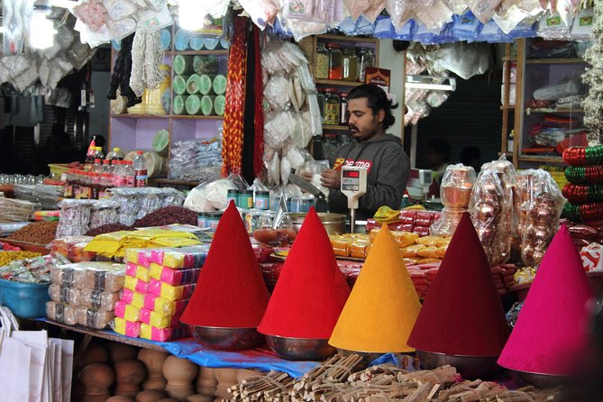 Bengaluru Pete City Market Half-Day Walking Tour - Kote Venkataramana Temple and Bangalore Fort
