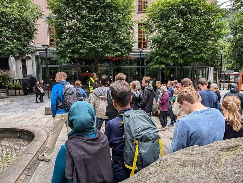 Bergen: Guided Walking Tour with Local Guide - Starting at the Sailor’s Monument in Torgallmenningen