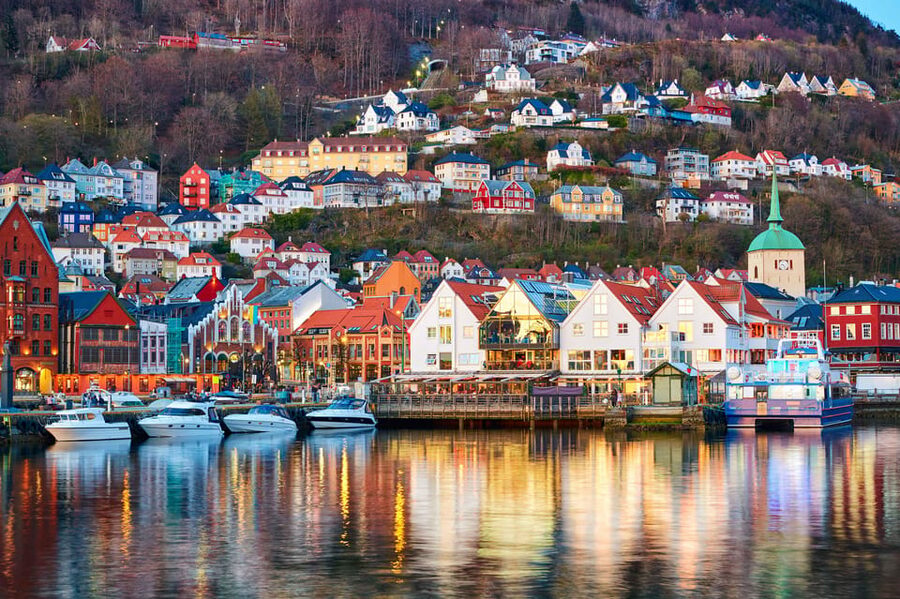 Bergen: Sightseeing Walking Tour with Ferry Ride - Bryggen, where Bergen’s past is easiest to read