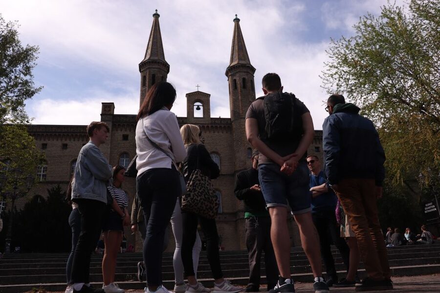 Berlin: Alternative Berlin Walking Tour - Key points at a glance