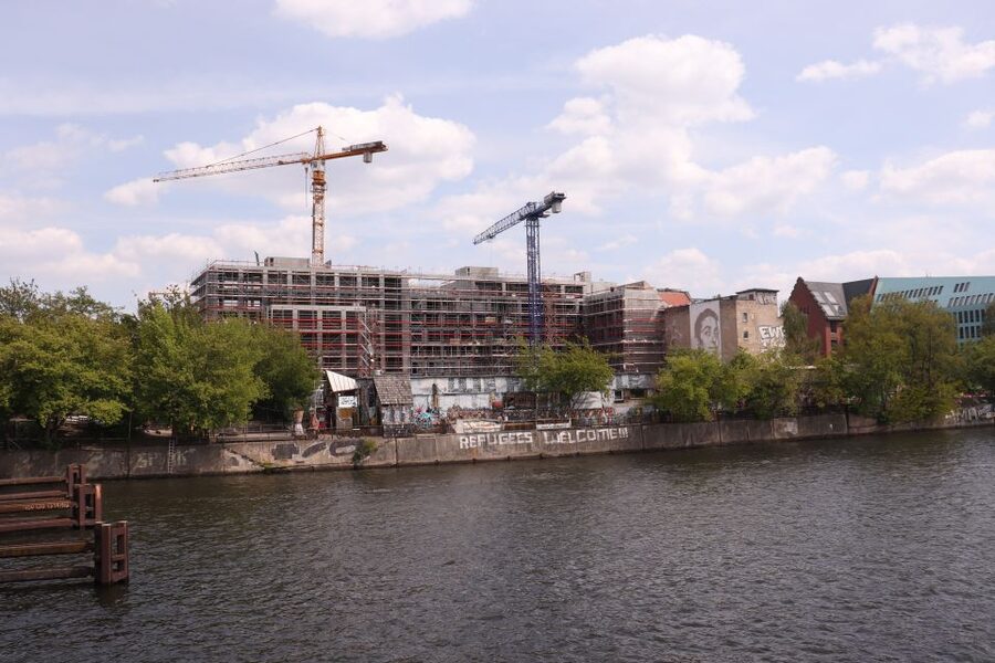 Berlin: Alternative Berlin Walking Tour - Who should book this Berlin walking tour?