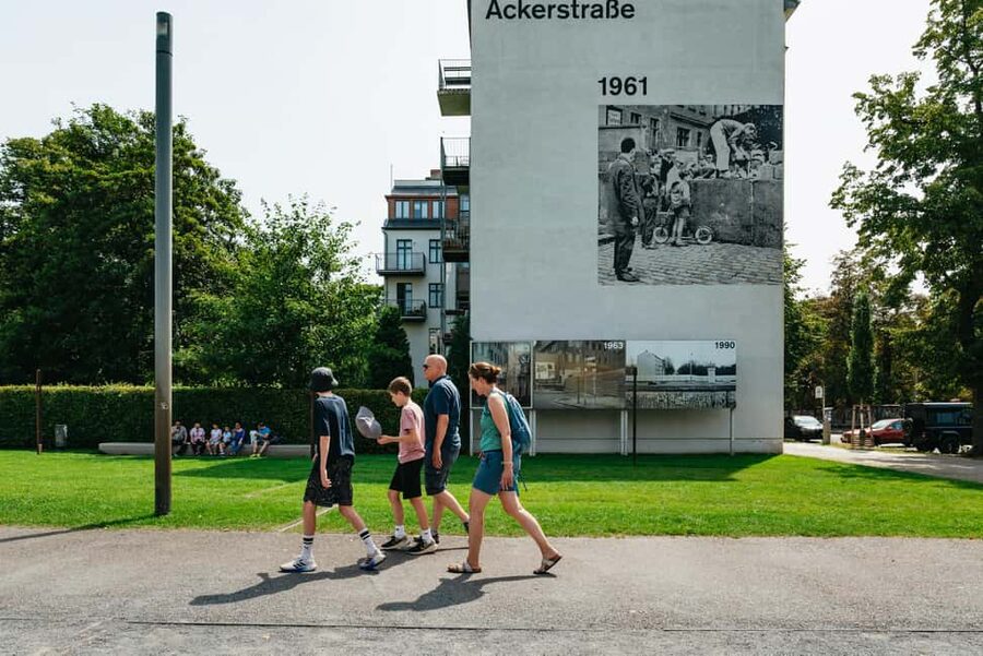 Berlin: Cold War Walking Tour on Berlin Wall Route - Why this stretch of the Berlin Wall matters