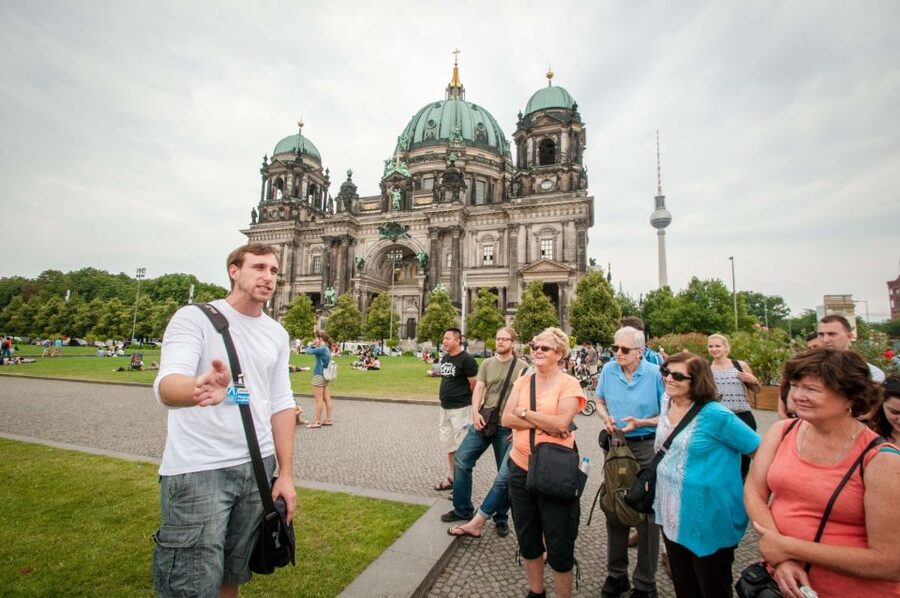 Berlin: Discover Berlin Walking Tour - The Holocaust memorial and the problem of remembrance