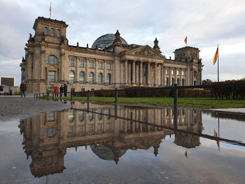 Berlin Historical Highlights Walking Tour - Checkpoint Charlie and the meaning of a divided city
