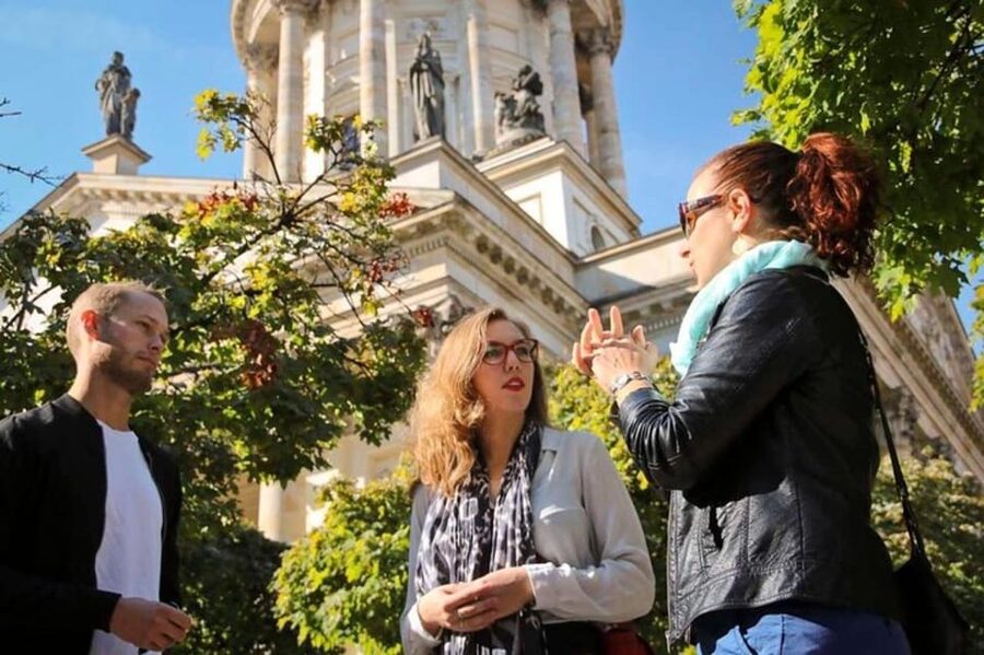 Berlin : Must-see attractions Walking Tour - Brandenburg Gate: from royal gateway to unity symbol