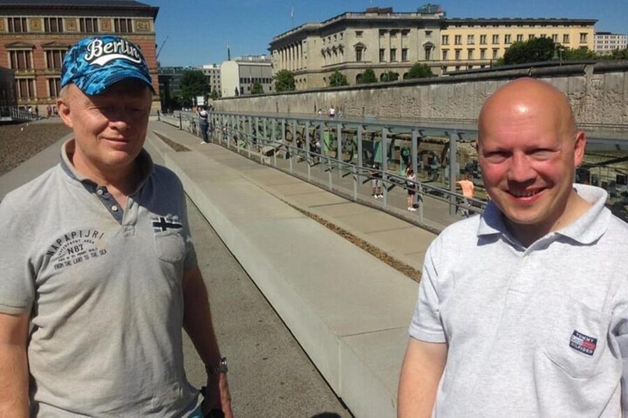 Berlin : Must-see attractions Walking Tour - Holocaust Memorial: a place for careful attention