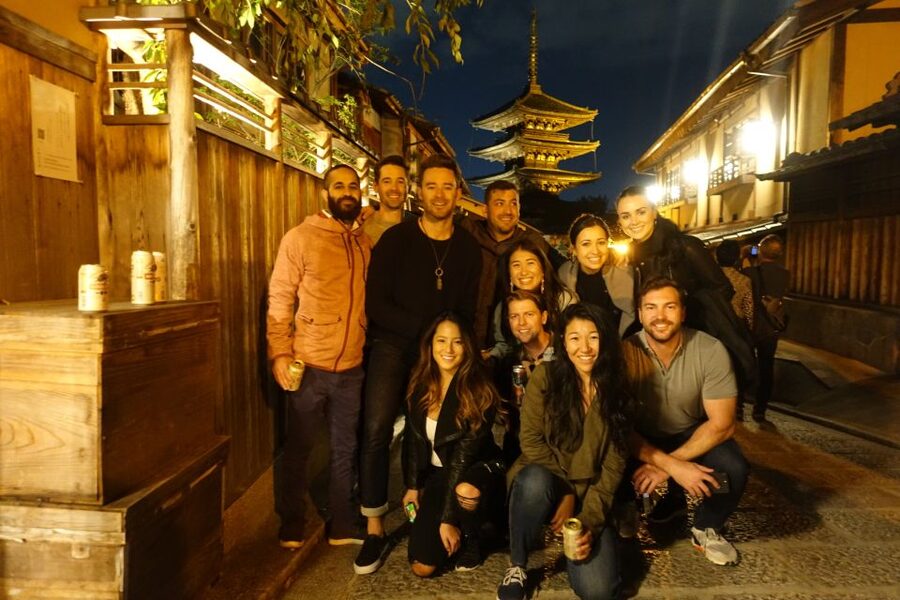 Best of Kyoto: Gion, Geisha, Pagodas & Cobblestones - Who should book this evening walk?