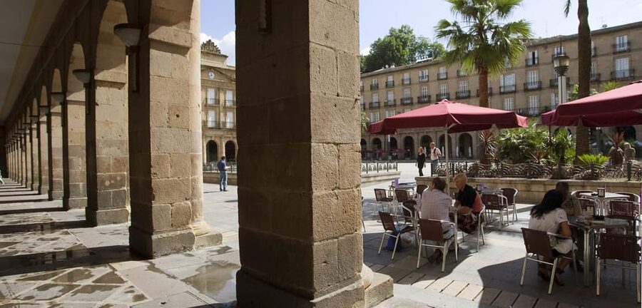 Bilbao old town walking tour - Plaza Nueva, the social center of Casco Viejo