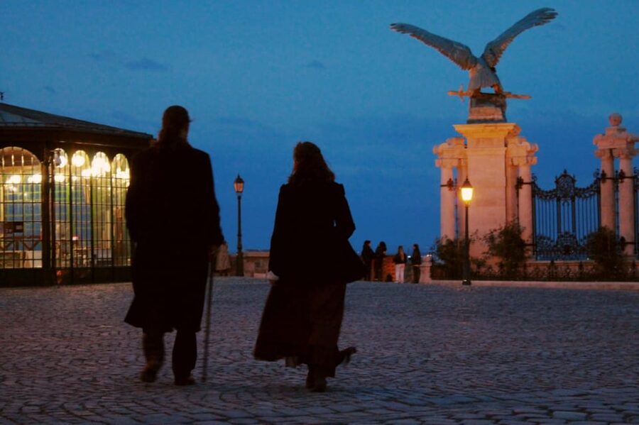 BloodThirsty Hungary: Walking tour & Dark Historical Stories - Buda Castle and the Fountain of King Matthias