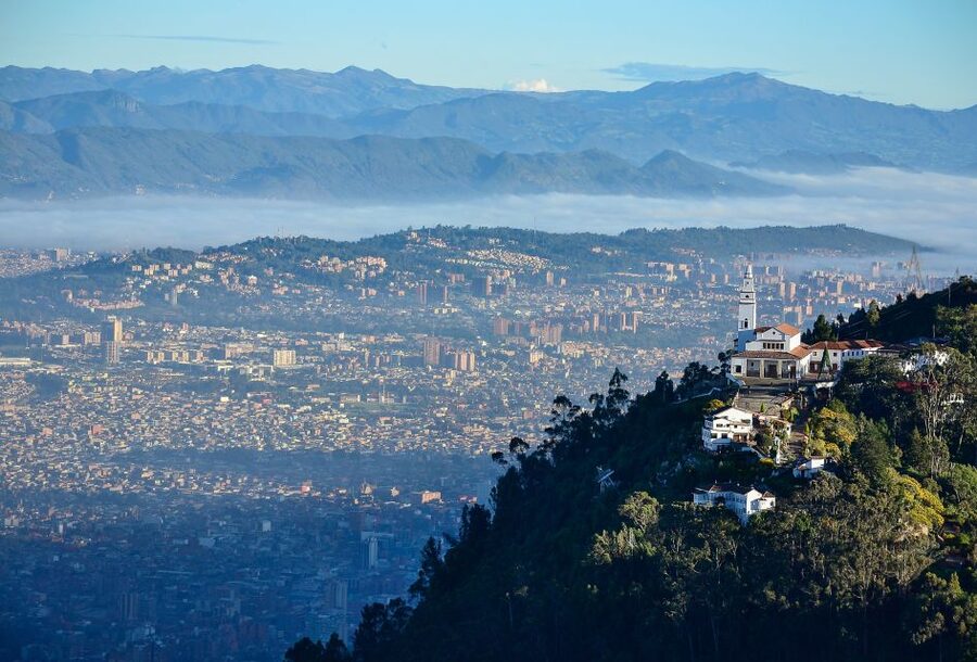 Bogotá City Tour with Monserrate, Gold and Botero Museums - Guides make the private format worthwhile