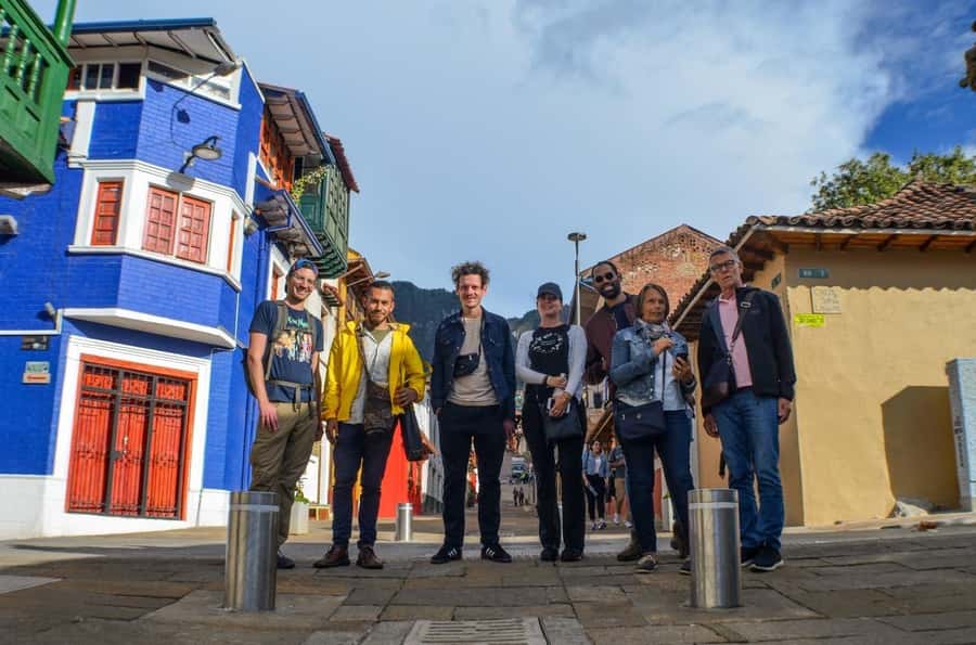 Bogotá: Guided La Candelaria Walking Tour - Why La Candelaria works so well on foot
