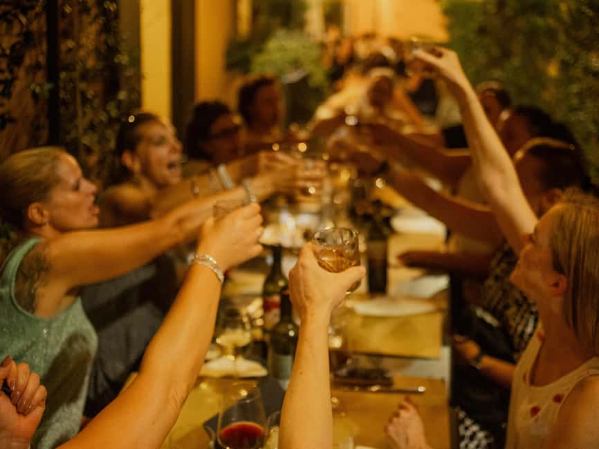 Bologna: Dinner, Wine & Tastings Walking Tour - The Two Towers and the city’s medieval profile