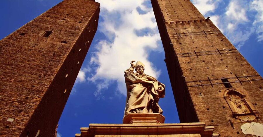 Bologna: Guided Walking Tour - Key points at a glance