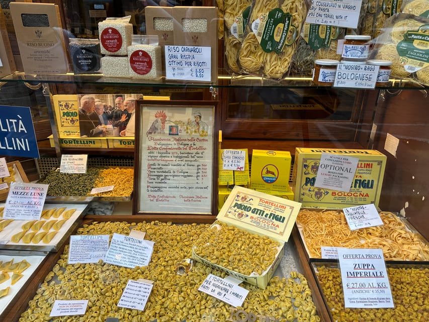 Bologna: Walking Food Tour and Highlights with a Local Guide - Tagliatelle al ragù at a local restaurant