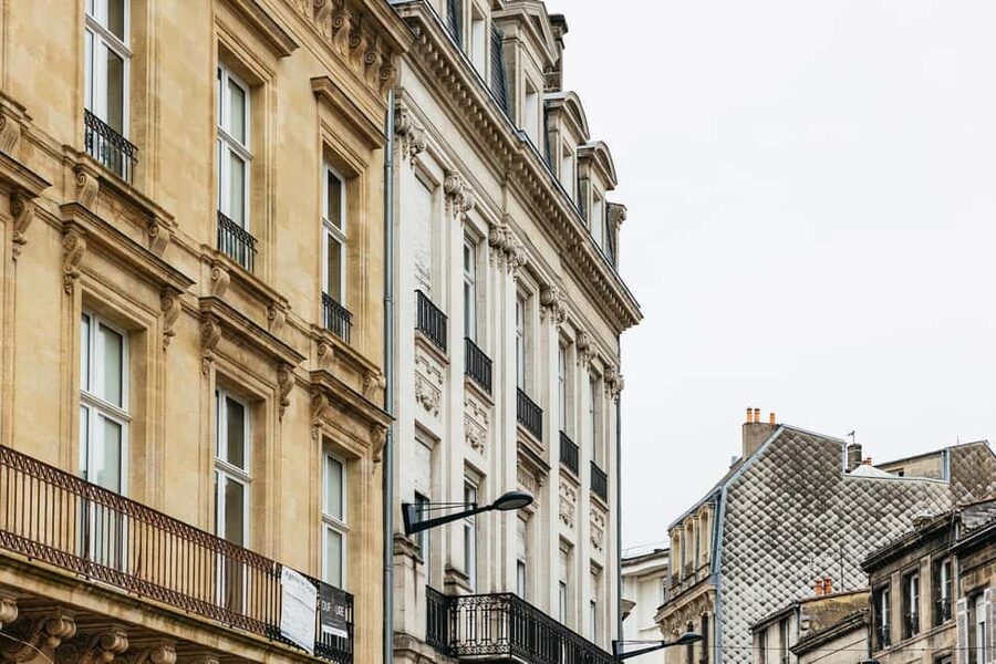 Bordeaux: Mystery and Myths Walking Tour - Charlemagne, imprisonment, and medieval fears