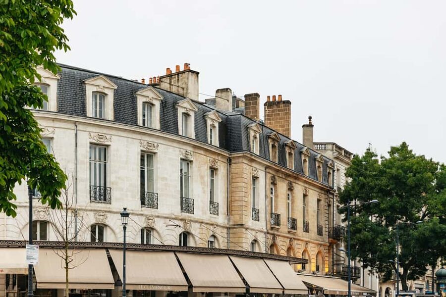 Bordeaux: Mystery and Myths Walking Tour - Who will enjoy this walk most?
