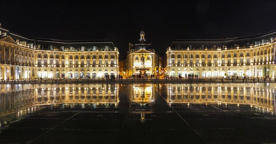Bordeaux: Private Walking Tour with a Local - A route built around Bordeaux’s major sights