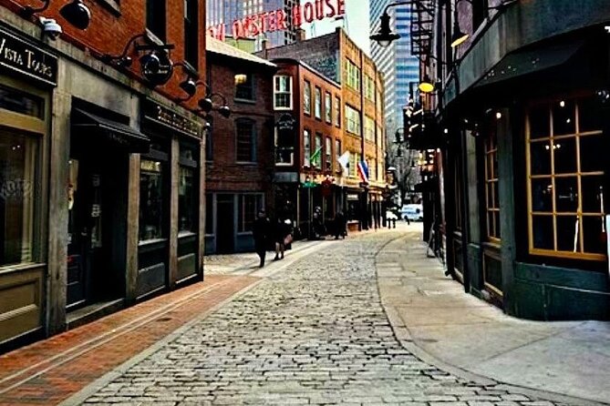 Boston Freedom Trail Walking Tour with Costumed Guide - Old South Meeting House and the road to the Boston Tea Party