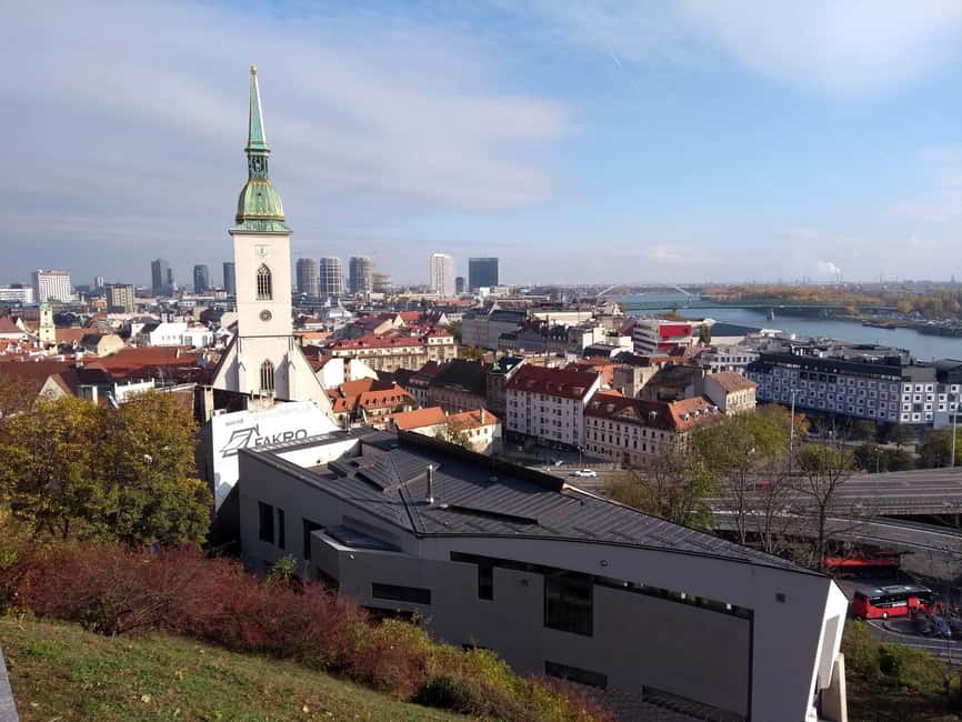 Bratislava: Old Town and Castle Walking Tour - The climb to Bratislava Castle