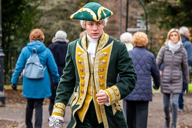 Bridgerton Walking Tour of Filming Locations & Storylines - Bath - The Featherington home at the Royal Crescent