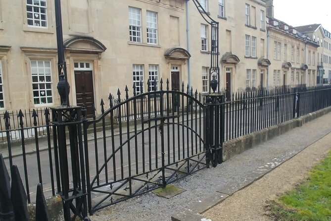 Bridgerton Walking Tour of Filming Locations & Storylines - Bath - Great Pulteney Street, Queen Square, and the ballroom