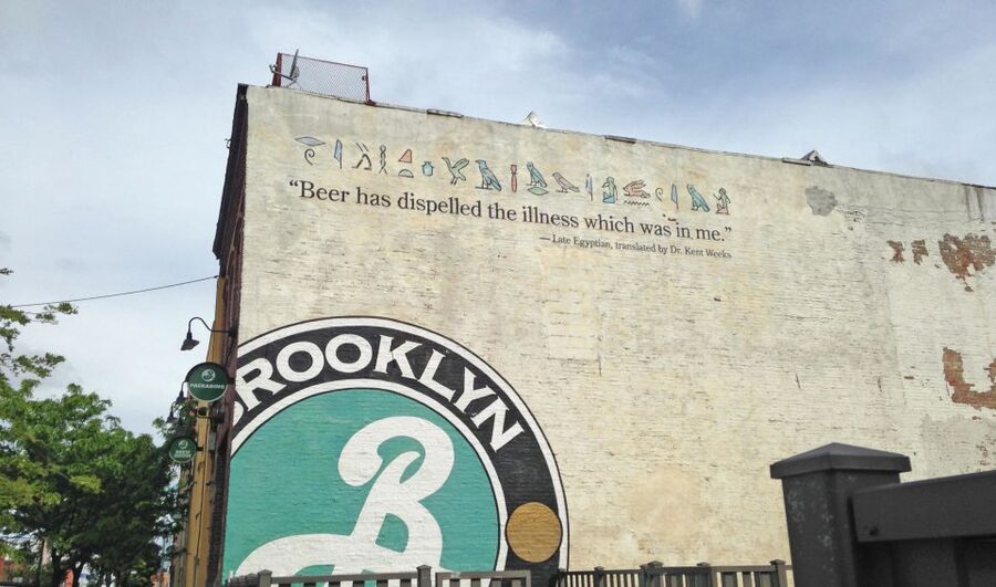 Brooklyn: 2-Hour Best of Brooklyn Walking Tour -Williamsburg - Seeing Williamsburg’s industrial past in today’s lofts