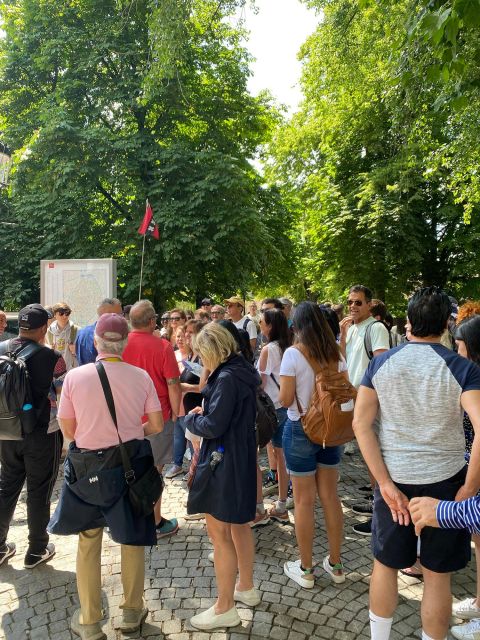 Bruges Guided Walking Tour: Stories, Mysteries and People - Stoofstraat and the playful side of Bruges