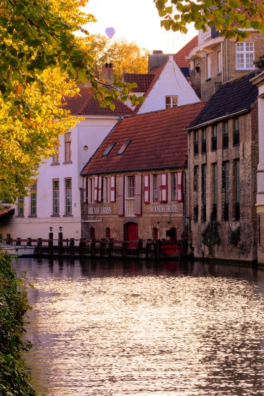 Bruges: Walking Tour, Canal Boat Trip w/Beer Tasting Option - Burg Square and the story of civic Bruges