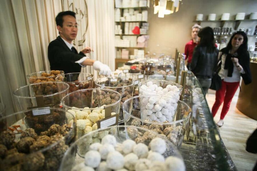 Brussels: Chocolate Appreciation and Tasting Walking Tour - Key points at a glance
