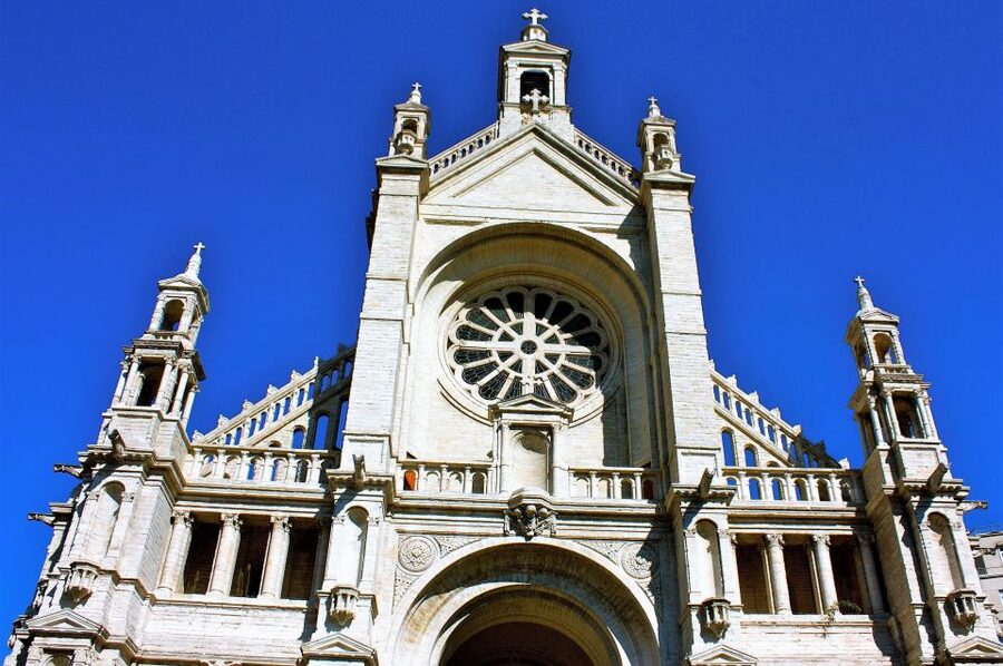 Brussels: Chocolate Workshop and Guided Walking Tour - Meeting Grand Place and getting oriented
