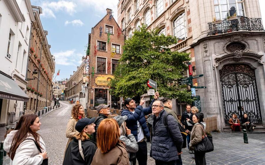 Brussels: Guided Walking Tour with Optional Beer Tasting - Guide quality makes the difference