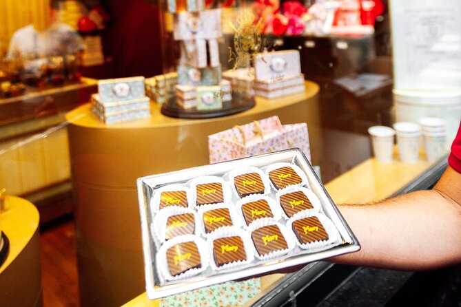Brussels: Historical Walking Tour with Chocolate & Waffle Tasting - Starting with Brussels’ grandest square