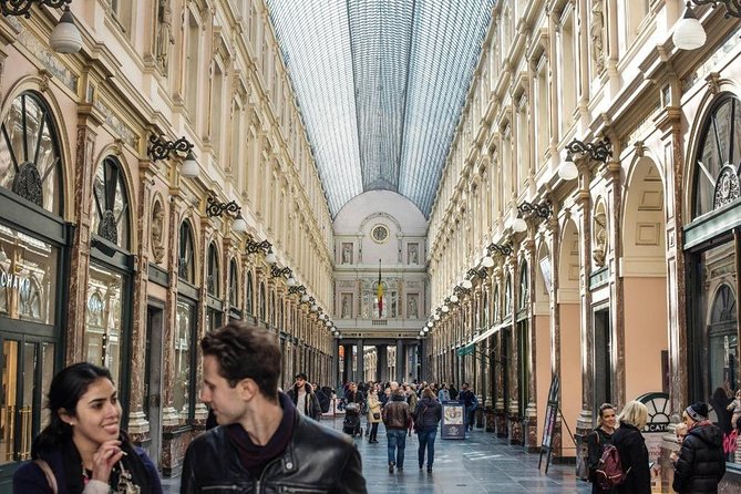 Brussels: Historical Walking Tour with Chocolate & Waffle Tasting - Chocolate at Mary in the Royal Galleries