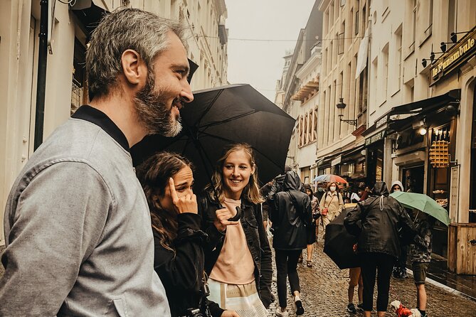 Brussels Walking and Tasting Tour (Beers,Chocolates&Fries/Waffle) - Why food is a smart way to meet Brussels