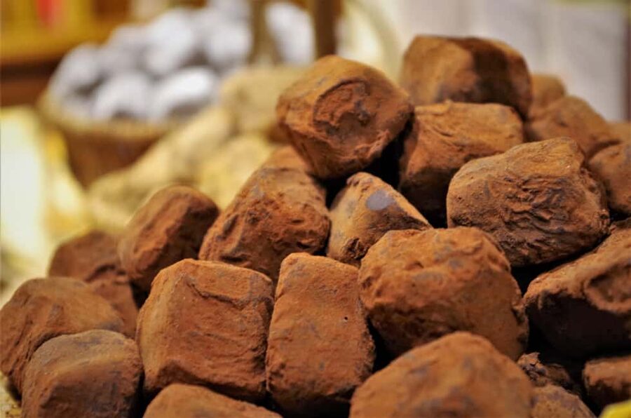 Brussels: Walking Food Tour with Chocolate, Beer, & Waffles - Should you book this Brussels food walk?