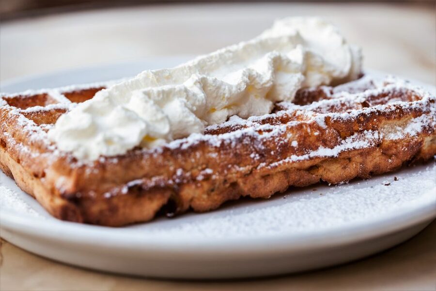 Brussels: Walking Food Tour with Chocolate, Beer, & Waffles - Trappist beer in an old Brussels tavern