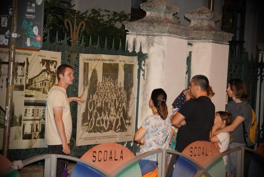 Bucharest: Ghost Stories & Romanian Mythology Walking Tour - Dracula, vampires, and the 1970s story