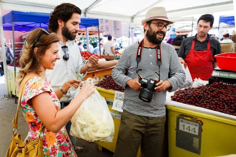 Bucharest: Hidden Markets Walking Tour with Tastings - Obor Market: where the food takes over