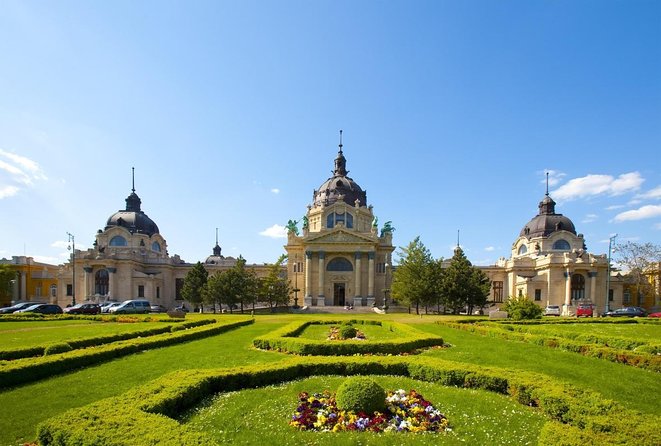 Budapest All in One Small Group Walking Tour with Strudel Stop - Why this tour works as a first look at Budapest